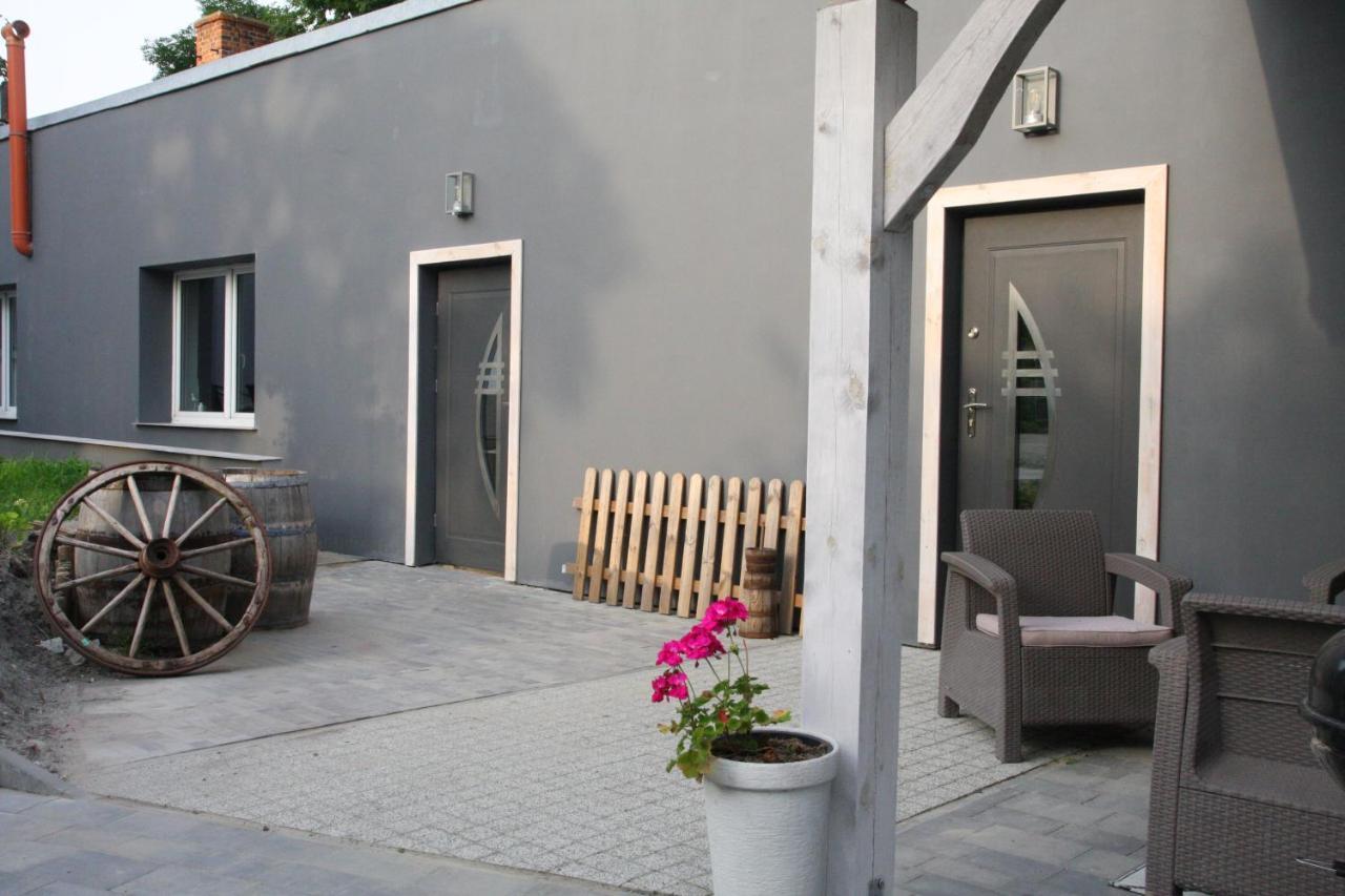 Stara Szkola W Weremowicach Apartamento Weremowice Exterior foto