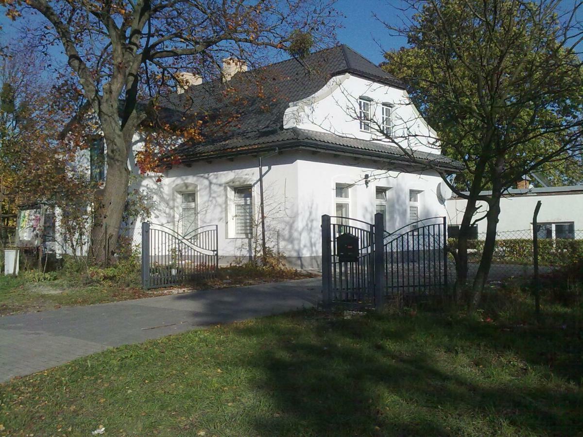 Stara Szkola W Weremowicach Apartamento Weremowice Exterior foto